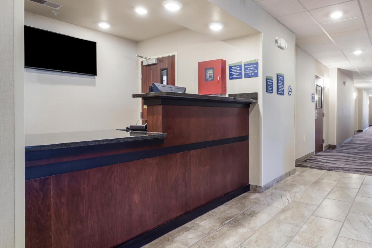 Cobblestone Inn & Suites - Holdrege Екстериор снимка