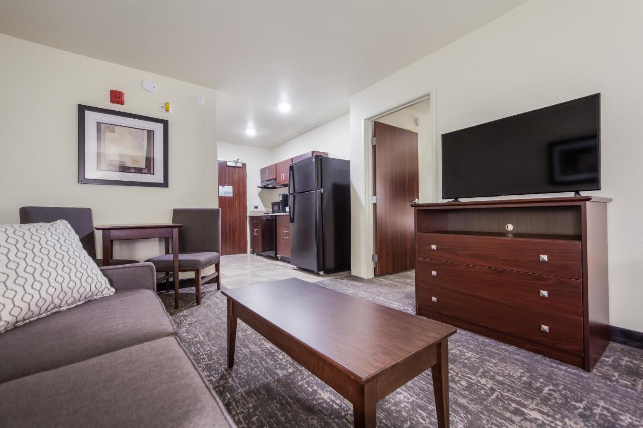 Cobblestone Inn & Suites - Holdrege Екстериор снимка