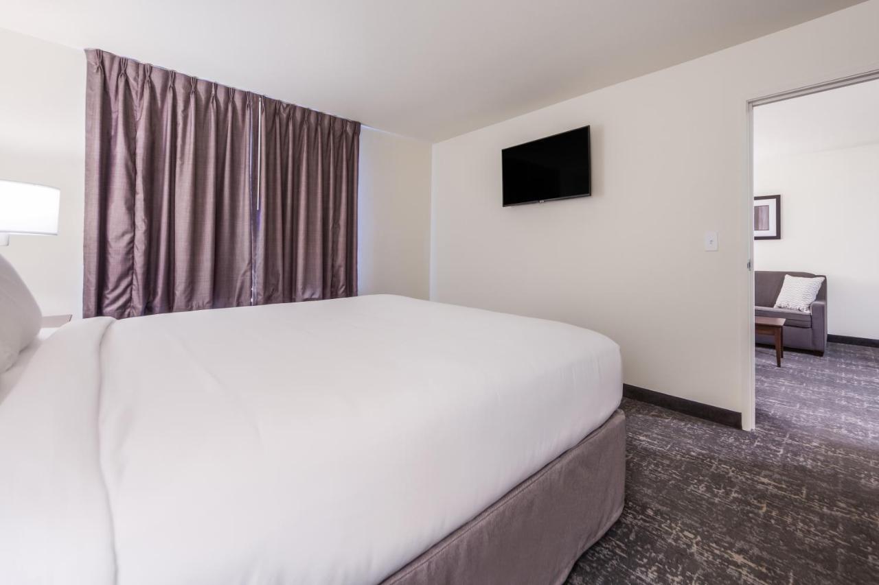 Cobblestone Inn & Suites - Holdrege Екстериор снимка