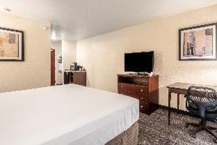 Cobblestone Inn & Suites - Holdrege Стая снимка